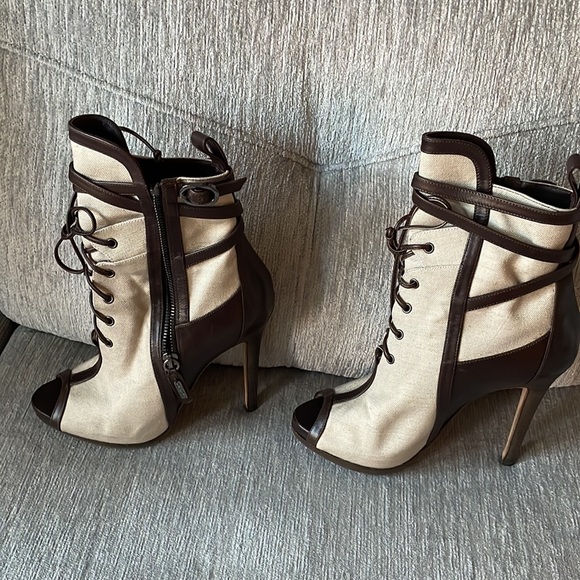 Oscar de la Renta Boots 36 1/2 - Picture 13 of 14